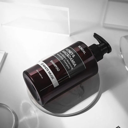 KUNDAL Honey & Macadamia Shampoo White Musk 500ml